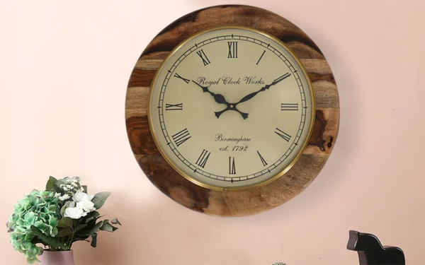 Wooden Wall Clock With Brass Ring – Oakwood Finish